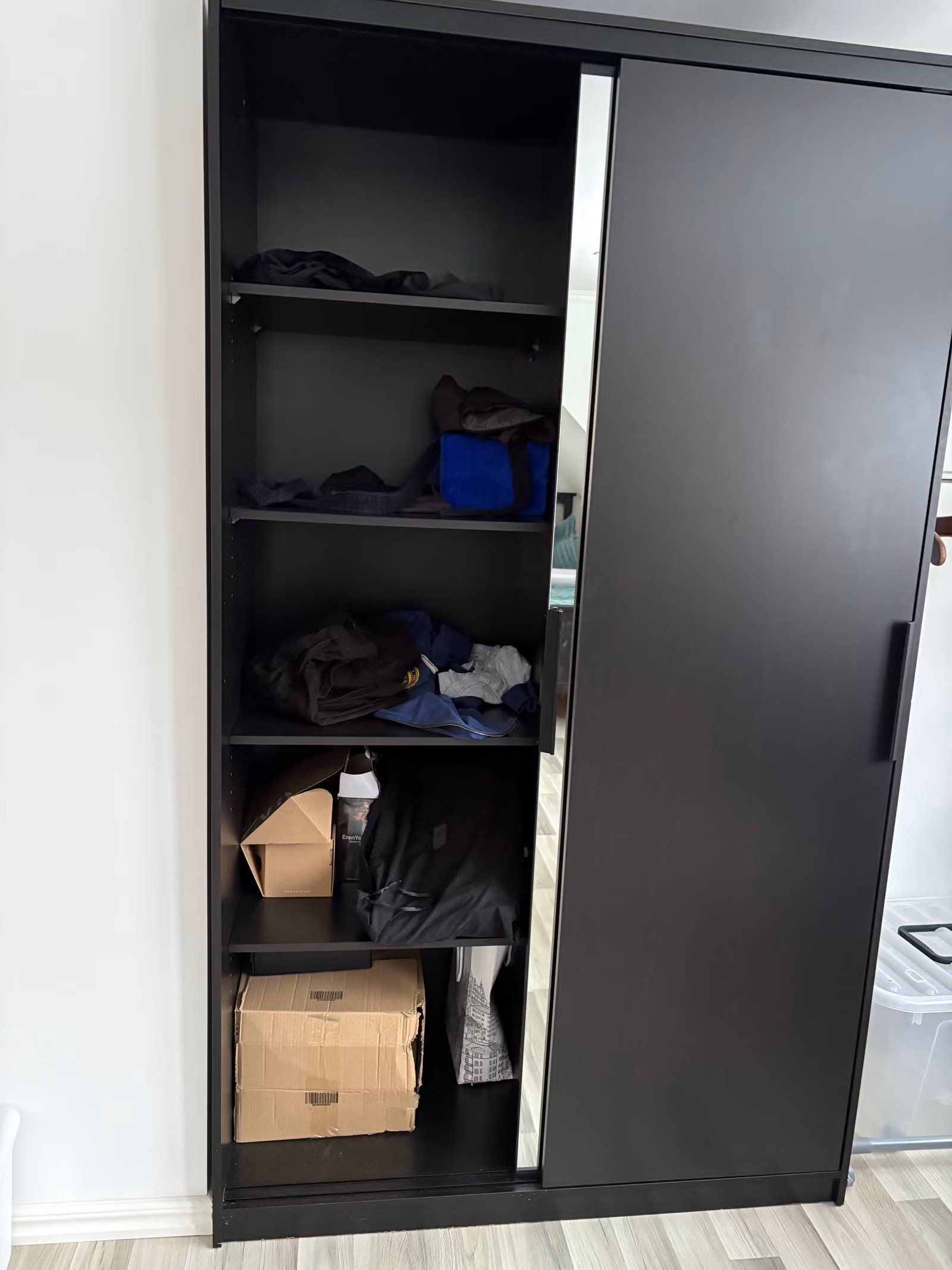 Seller photo