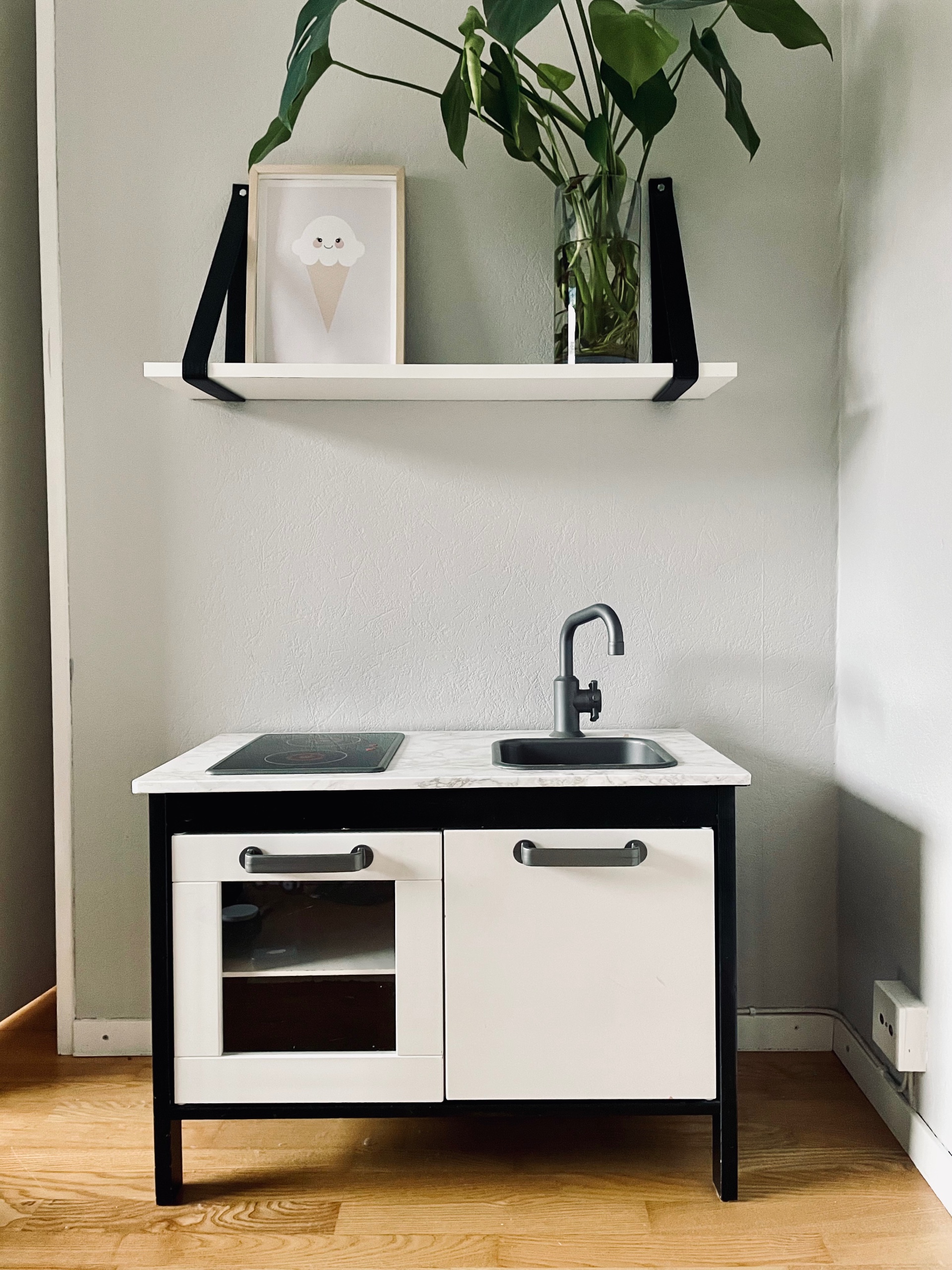 Seller photo