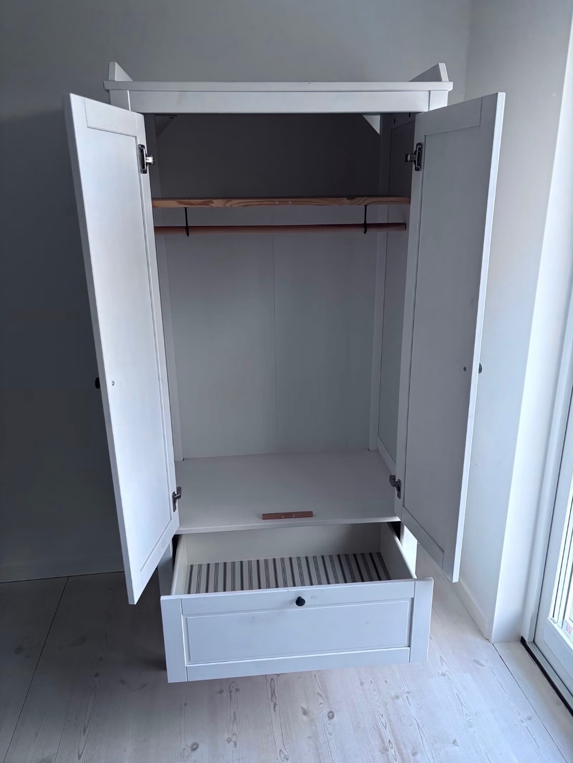 Seller photo