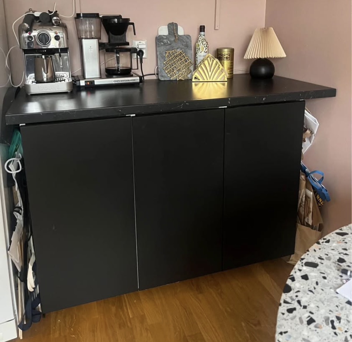 Seller photo