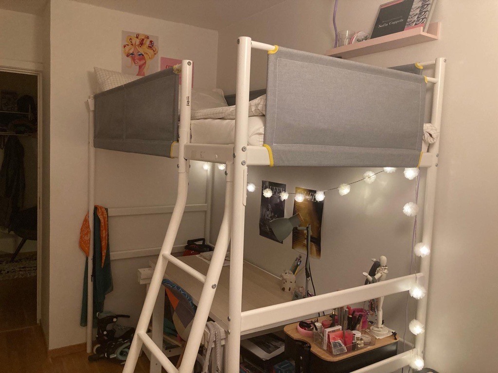 Seller photo