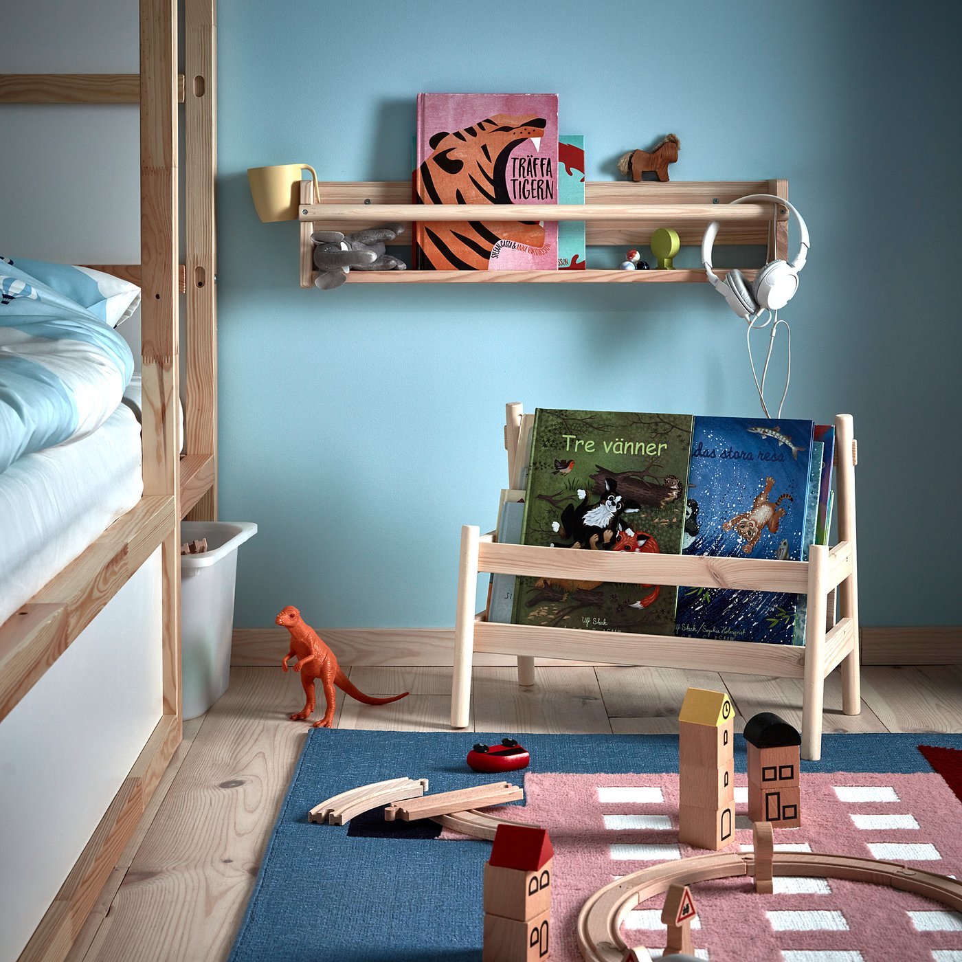 IKEA catalogue photo