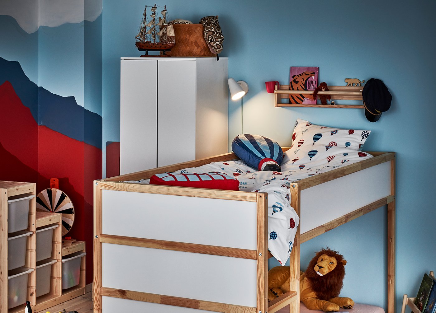 IKEA catalogue photo
