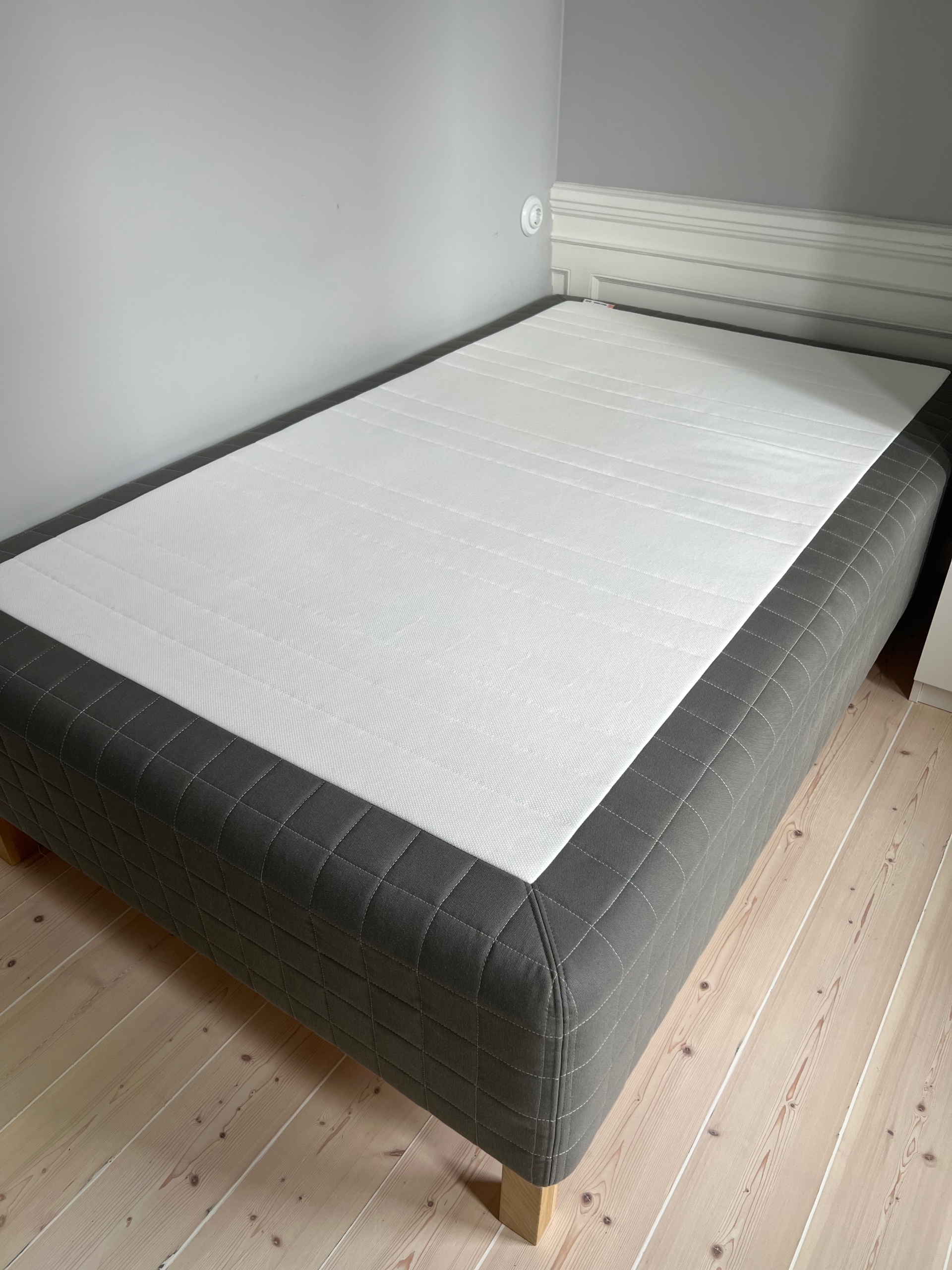 SKOTTERUD IKEA SÄNG